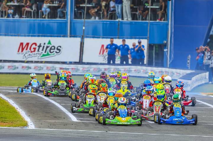 60º Campeonato Brasileiro de Kart da CBA encerra Grupo 1 no Beto Carrero com 13 campeões e corridas emocionantes