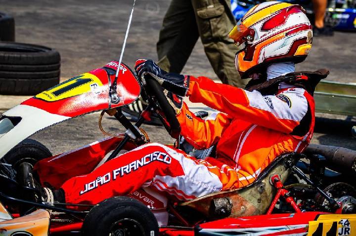 Embalado por pódios, João Francisco estreia na V11 Cup mirando início forte em 2026