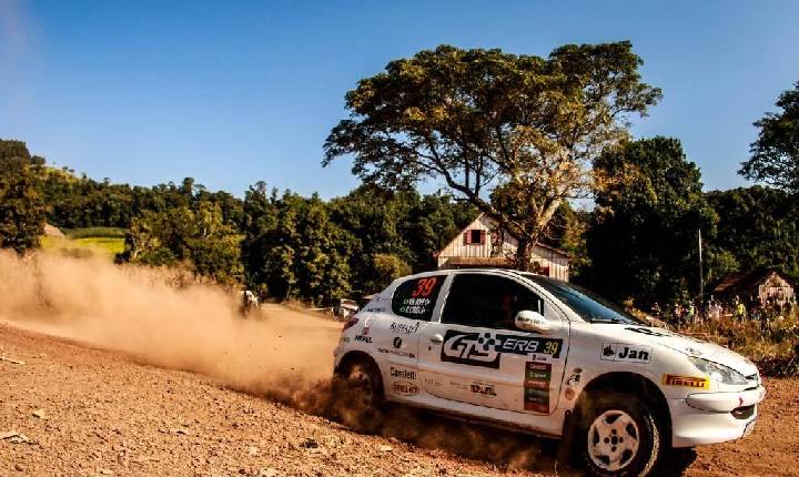 Equipe de Estação soma primeiros pontos na temporada do Brasileiro de Rally