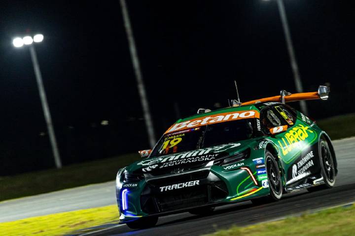 Felipe Massa larga em primeiro na corrida sprint desta sexta em Cuiabá