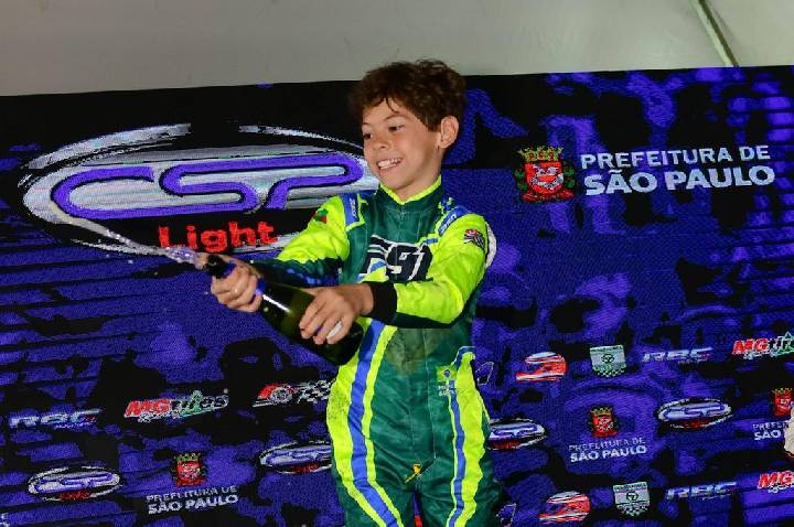 Felipe Saddi amplia liderança na Mirim Rookie com vitória em rodada tripla do Light