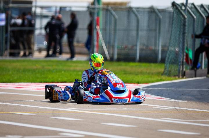 Felipe Sanches mostra ritmo, competitividade e garante Top 20 na final do Champions of the Future em La Conca