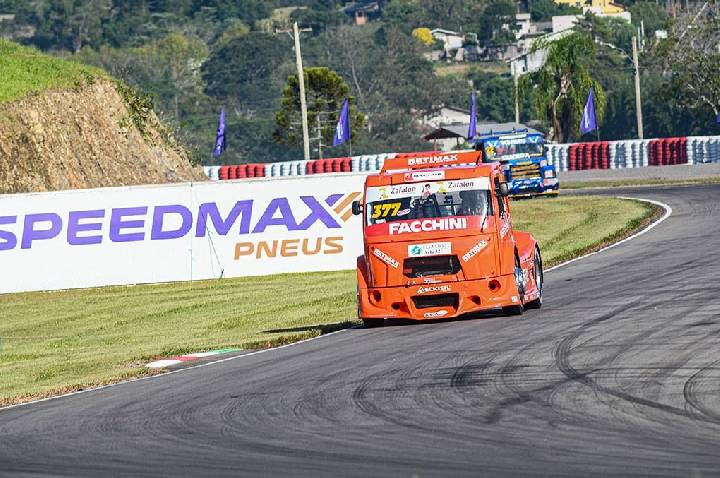 Fórmula Truck tem duelo do Paraná e Rio Grande do Sul na categoria F-Truck