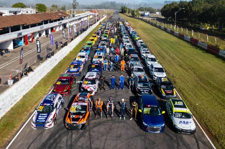 Grid lotado marca etapa de Guaporé do Marcas Brasil Racing