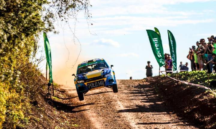 Irmãos Sartori se mantém no top 3 do Brasileiro e Gaúcho de rally
