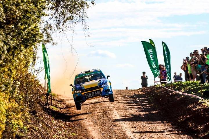 Irmãos Sartori se mantém no top 3 do Brasileiro e Gaúcho de rally
