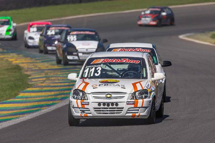 João Guimarães encara novo desafio em Interlagos defendendo a liderança da Super na STR
