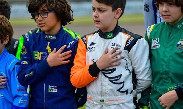 Lorenzo Kuhn arrisca tudo na última volta e fica fora do pódio do Campeonato Sul-Americano de Kart 4 Tempos