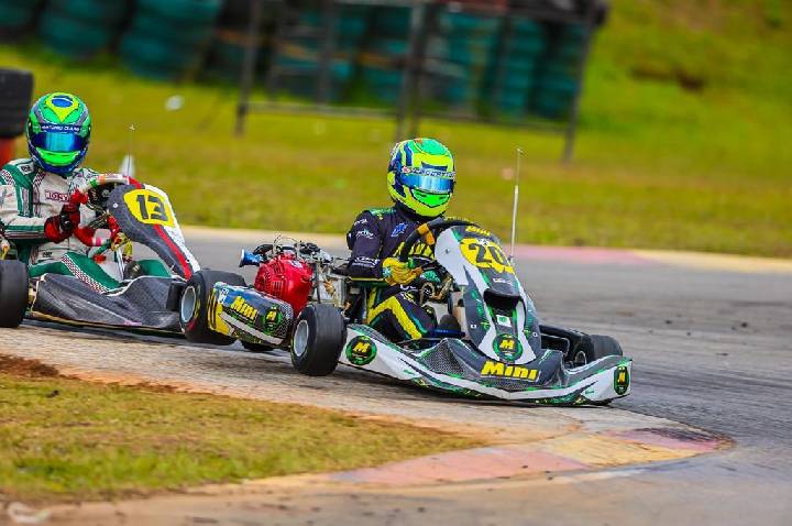 Manoel Ceccatto dominou e venceu no maior grid da 5ª etapa da Copa São Paulo Light de Kart
