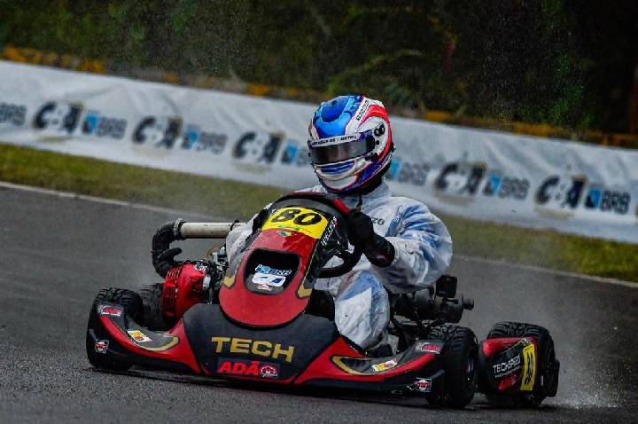 Matheus de Castro viveu provas de recuperação no 2º Campeonato Sul-Americano de Kart 4 Tempos