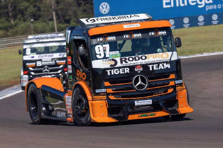 Mesmo com liderança ampliada, Roncen foca na consistência para Interlagos