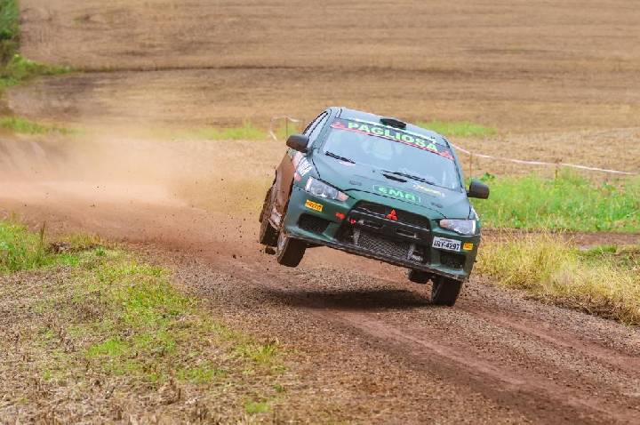 Milton Pagliosa e Vinicius Anziliero assumem vice-liderança do Brasileiro e Gaúcho de Rally