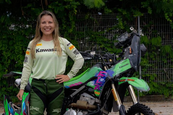 Moara Sacilotti encara o RN 1500 em mais um desafio de resistência e estratégia no rally raid