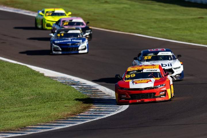 Mobilidade, experiência e conteúdo: JET chega à NASCAR Brasil em Interlagos