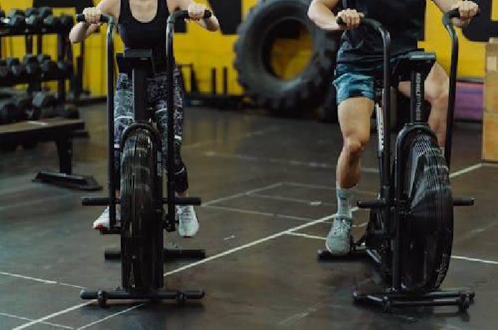 O melhor treino é aquele que você consegue manter.