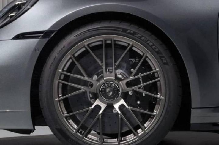 Pirelli P Zero R: da experiência no motorsport, o pneu para o novo Porsche 911 Turbo S