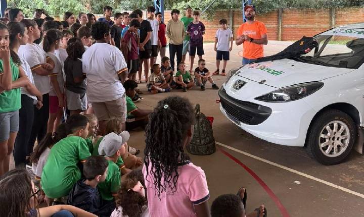Rally Estação tem ação com alunos de escolas em três municípios