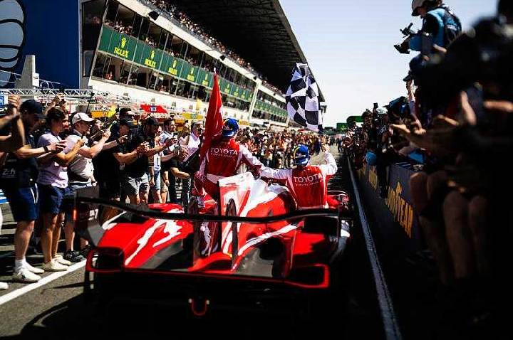 Toyota volta a vencer em Le Mans após quatro anos e assume liderança do FIA WEC