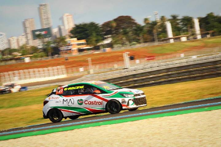 Turismo Nacional BR: Sena Jr. vai a Cuiabá buscando subir na tabela