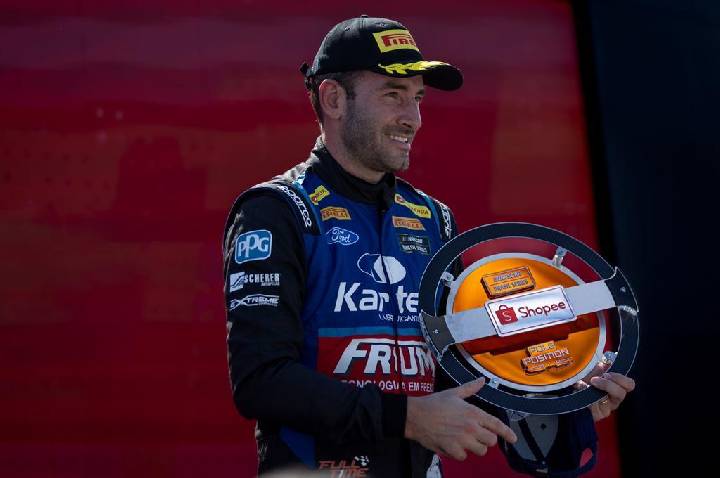 Vitor Genz vence a Sprint Race classificatória e garante o troféu Shopee de pole Position