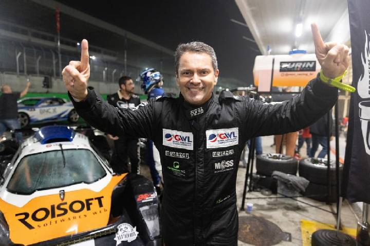 Walter Cordeiro Netto é destaque e leva bandeira do Amazonas para o alto do pódio nas 2h de Interlagos