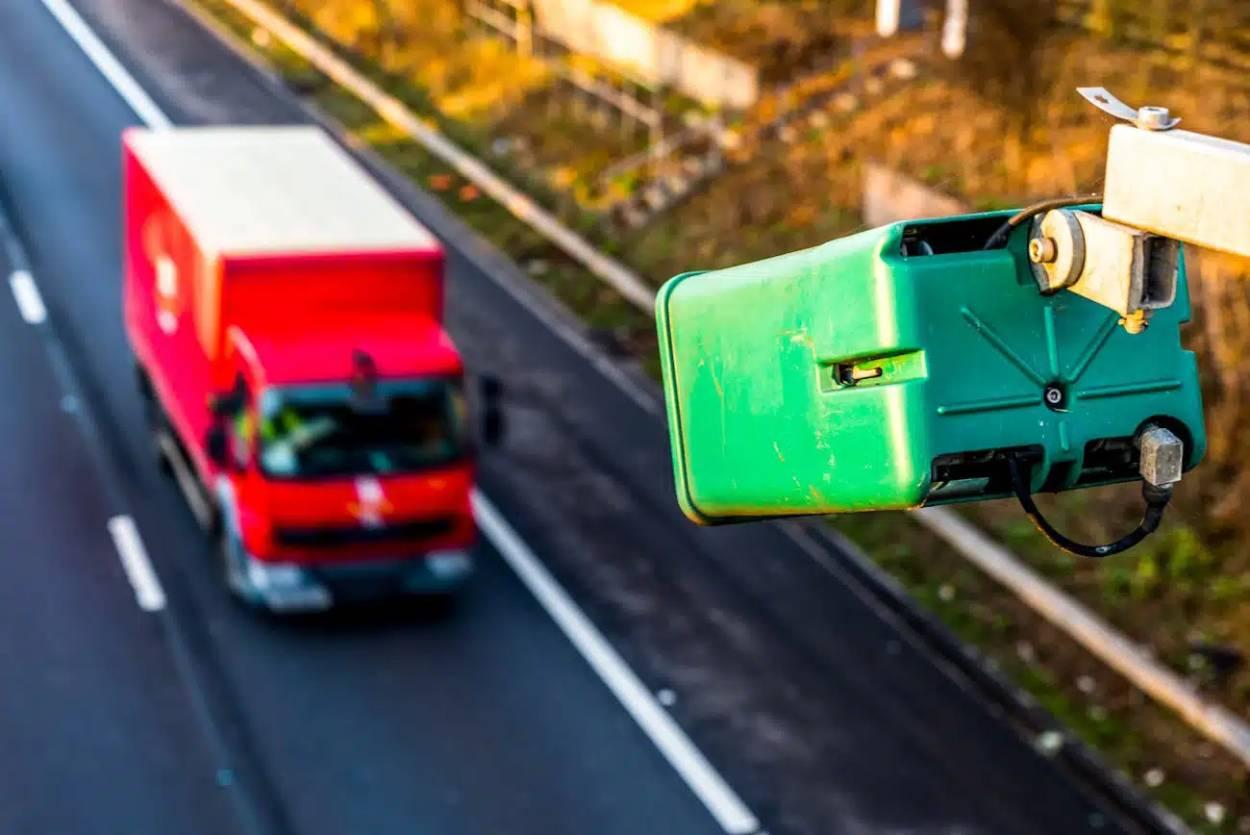 Motoristas profissionais poderão ter CNH com 80 pontos se projeto for aprovado