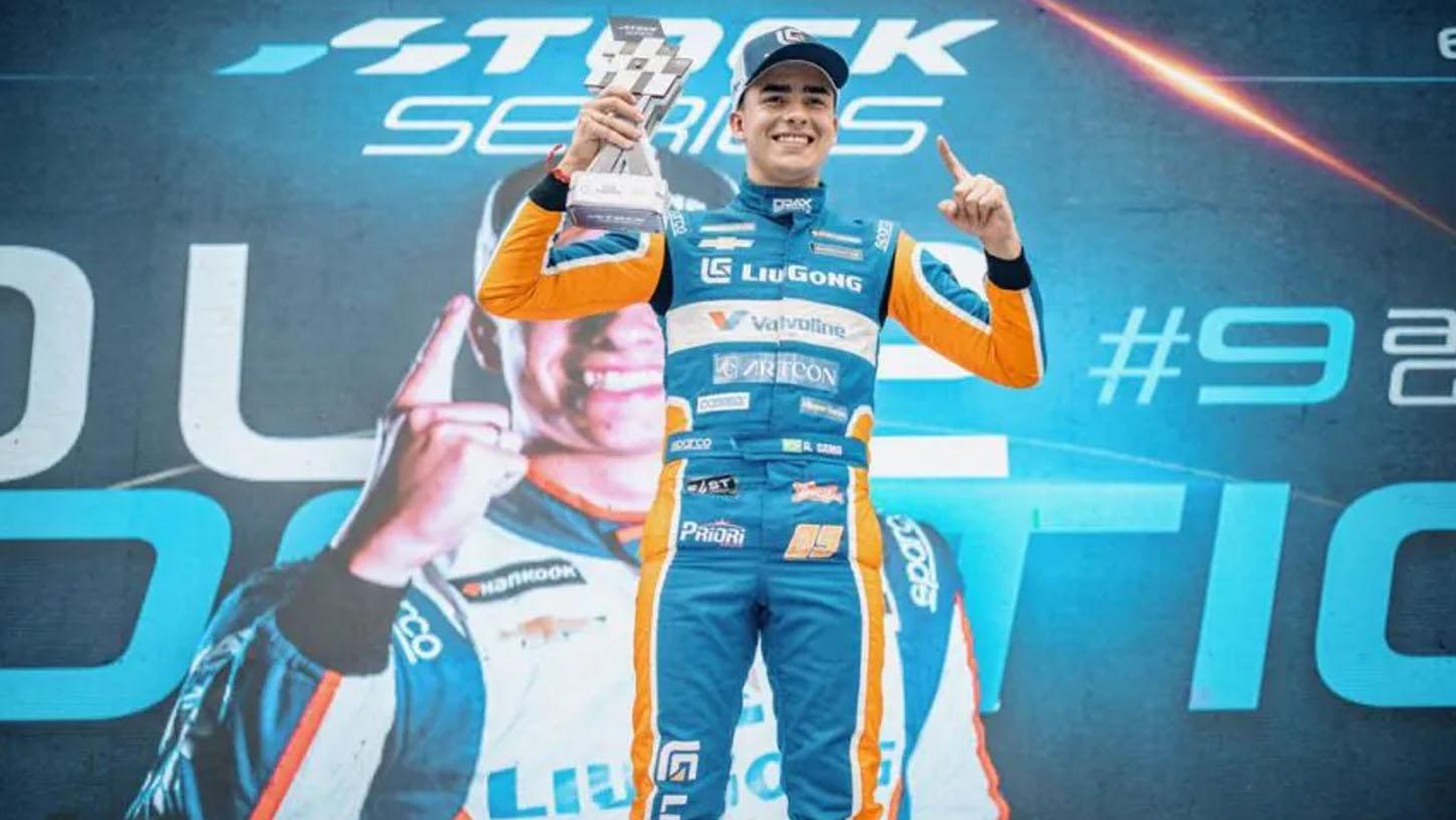 Arthur Gama vence de ponta a ponta em Interlagos e fica a um dia do título da Stock Series