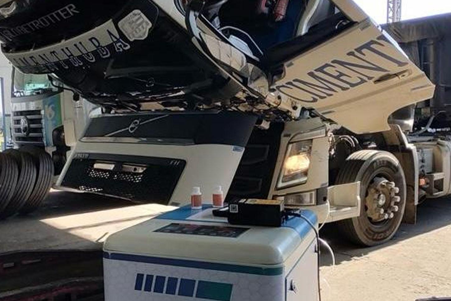 Descarbonização de Motores: Mais Potência, Economia e Sustentabilidade para Caminhoneiros