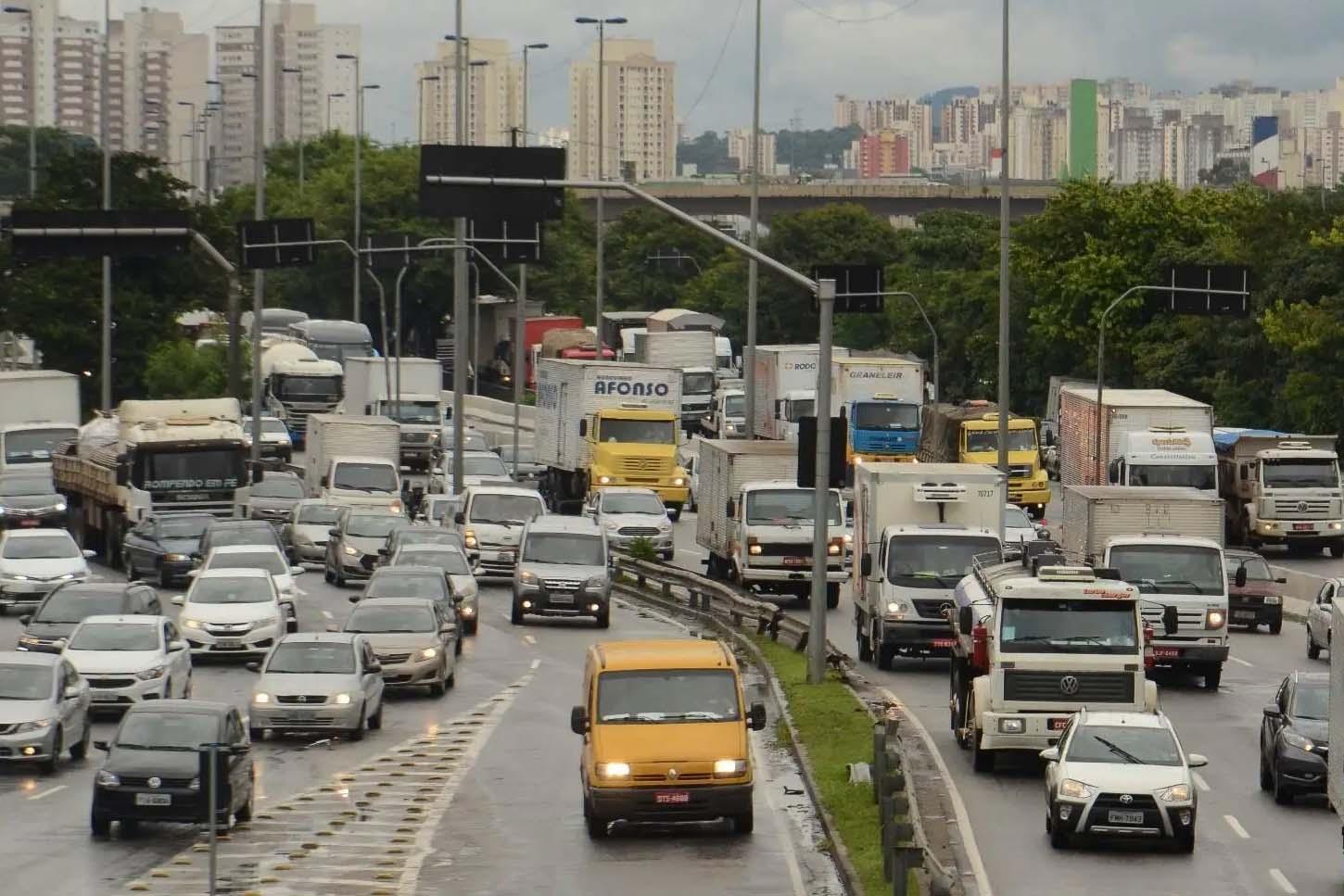 Rodízio Municipal de Veículos em São Paulo retorna em 13 de janeiro