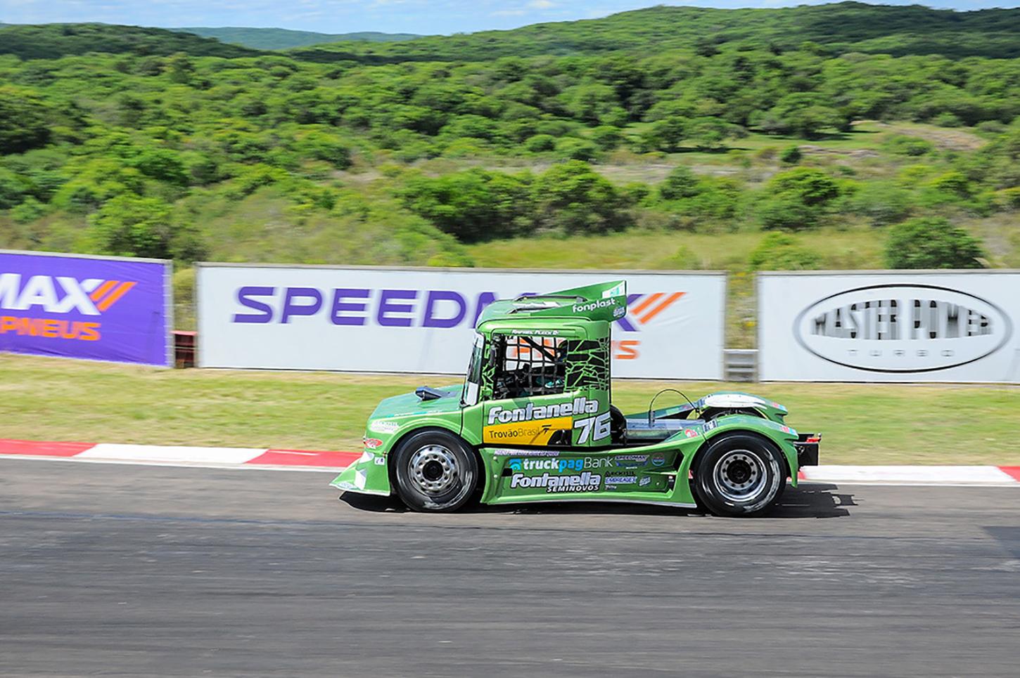 Fleck é o mais rápido no primeiro dia da Fórmula Truck no Uruguai