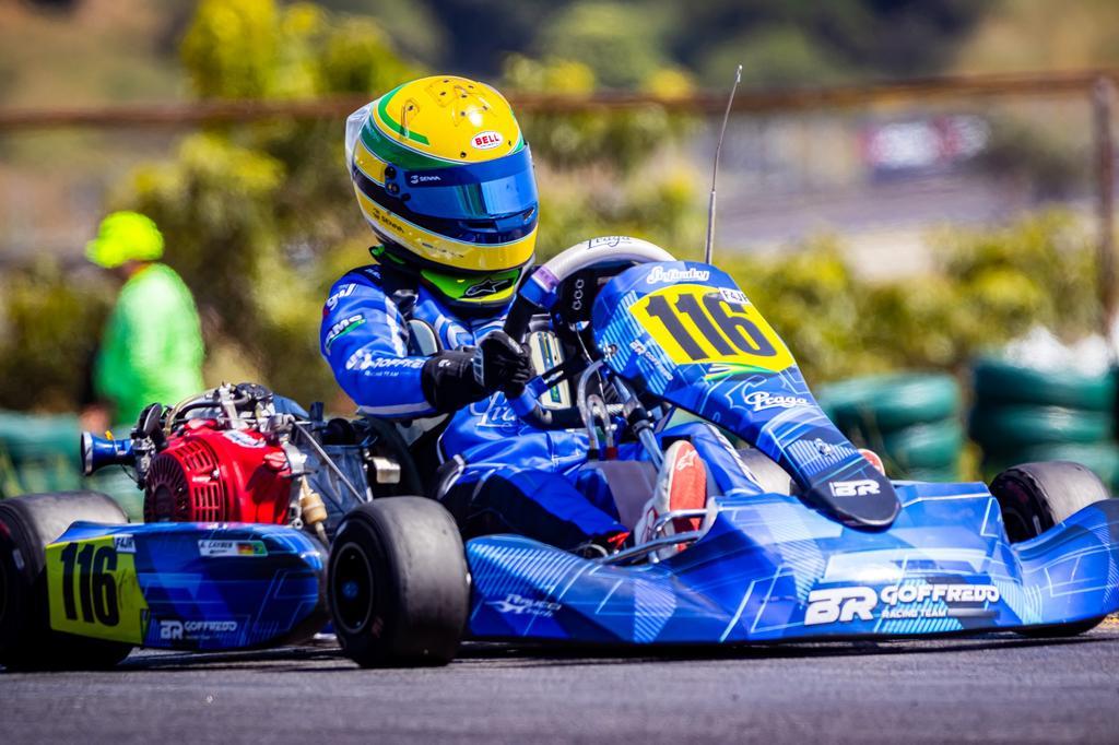 Gabriel Cayres conquista vitória na F4 Júnior Light e segue líder na V11 Cup 2025