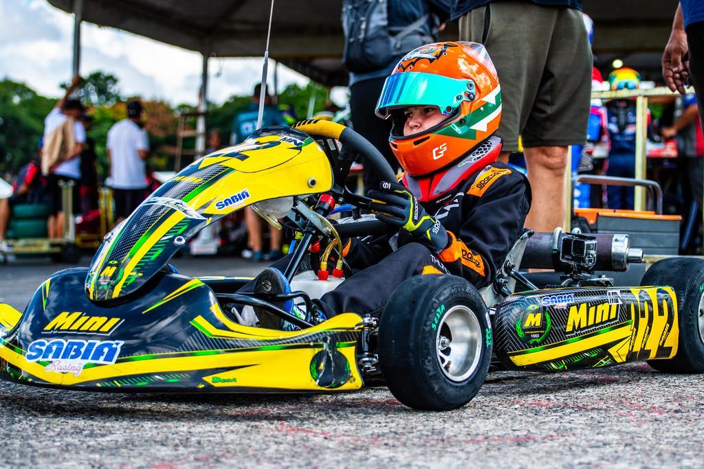 Gabriel Souza garante lugar no Top10 na etapa de estreia da categoria Mini no Paulista