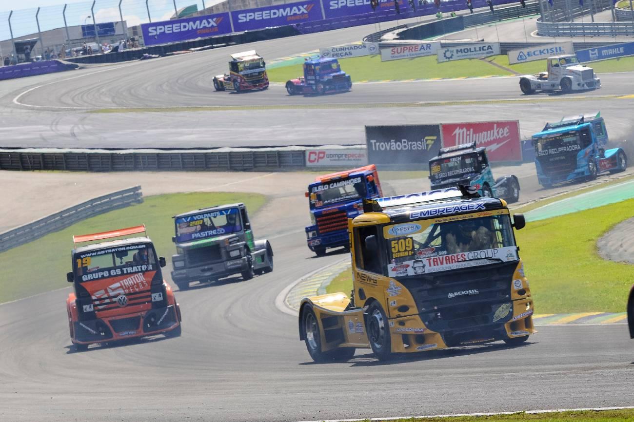 Fórmula Truck terá disputa acirrada pela liderança da F-Truck em Guaporé