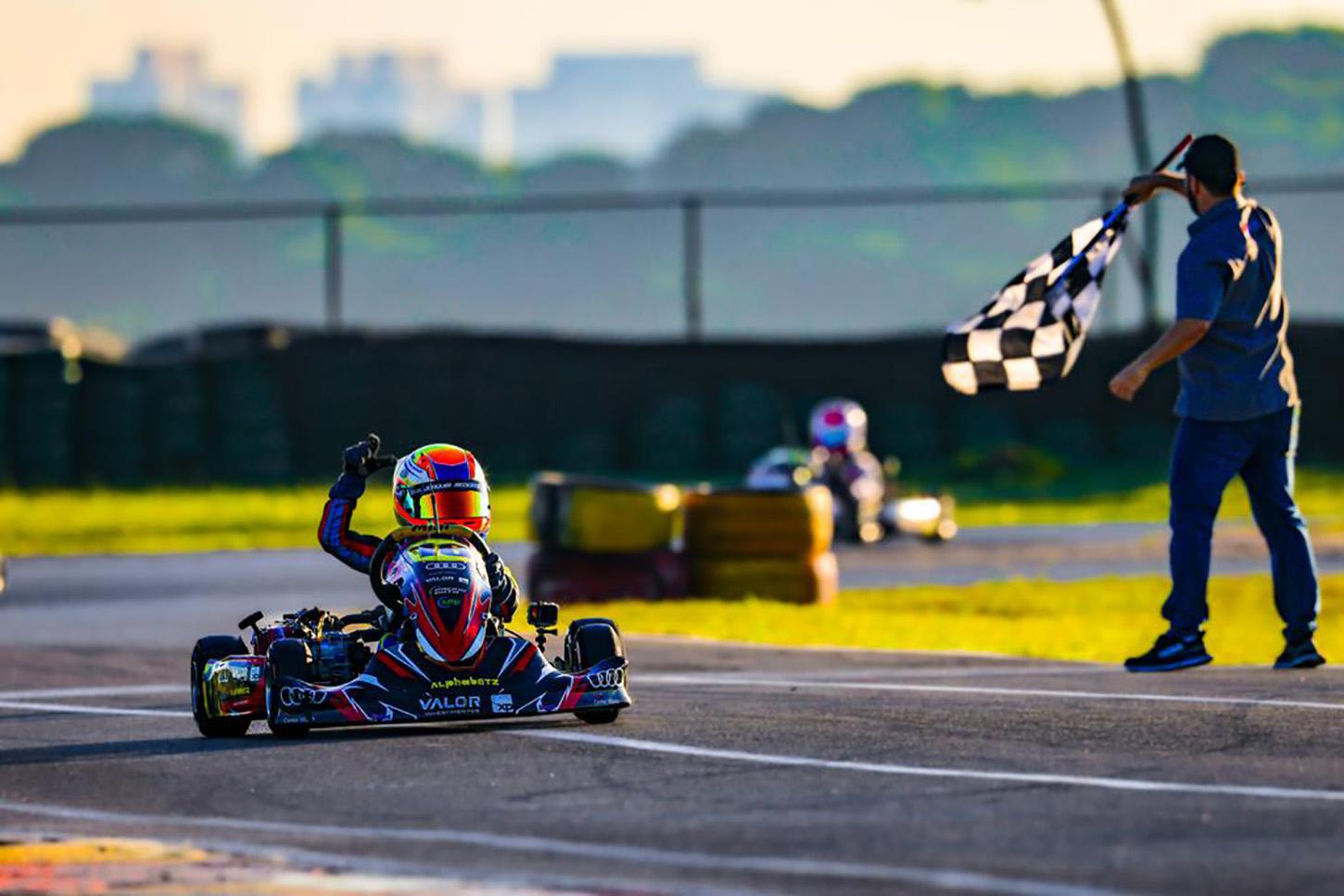 Mesmo com susto Joaquim Medeiros mostra garra e conquista pódio no Paulista Light