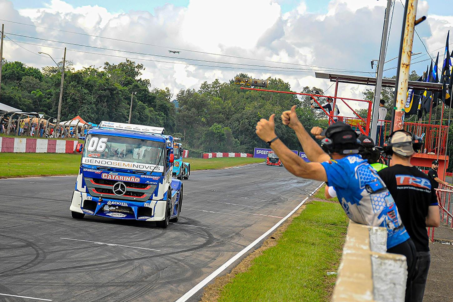 Túlio Bendo defende a liderança da Fórmula Truck em Cascavel