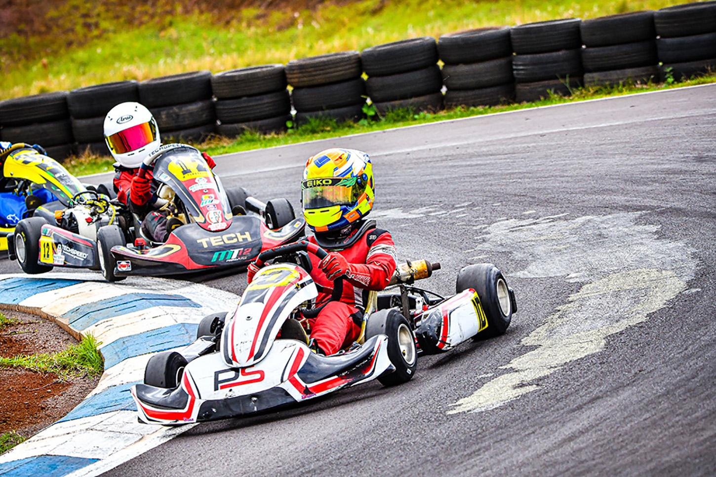 Pietro Sorbara se mantém invicto no Metropolitano de Kart de Cascavel