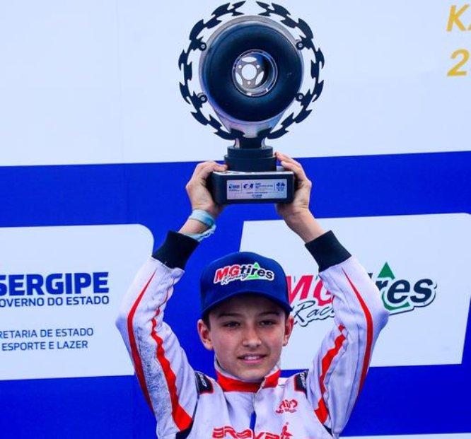 Autor da volta mais rápida nas duas classificatórias, Caio Zorzetto é vice-campeão da Copa Brasil de Kart na F4 Júnior