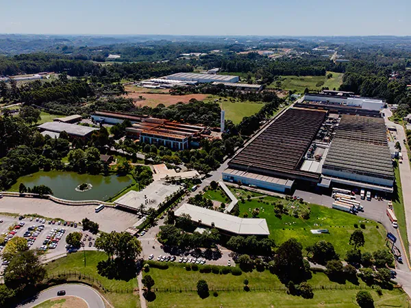 Frasle Mobility atinge receita líquida recorde de R$ 1,4 bilhão no segundo trimestre