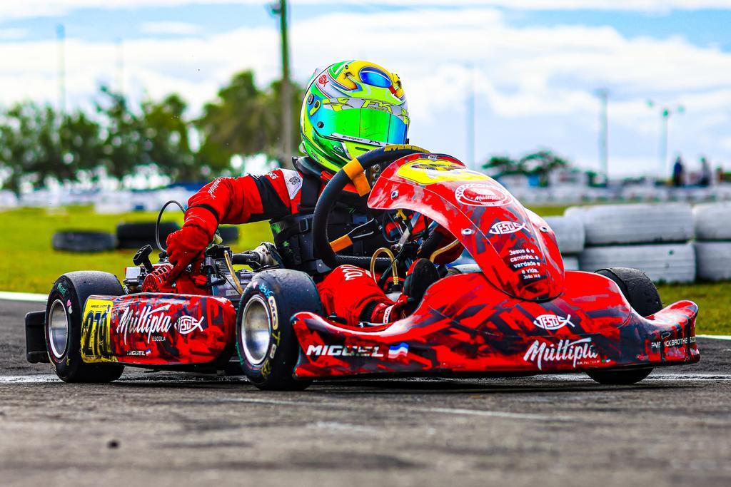 Irmãos capixabas Miguel e Joaquim Emerick disputam 7ª etapa da Copa São Paulo Light