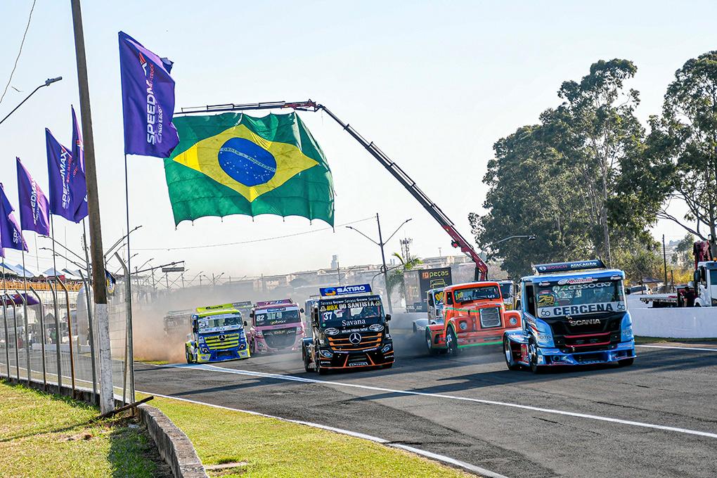 Fórmula Truck inicia os treinos da festa da reinauguração do Autódromo de Santa Cruz