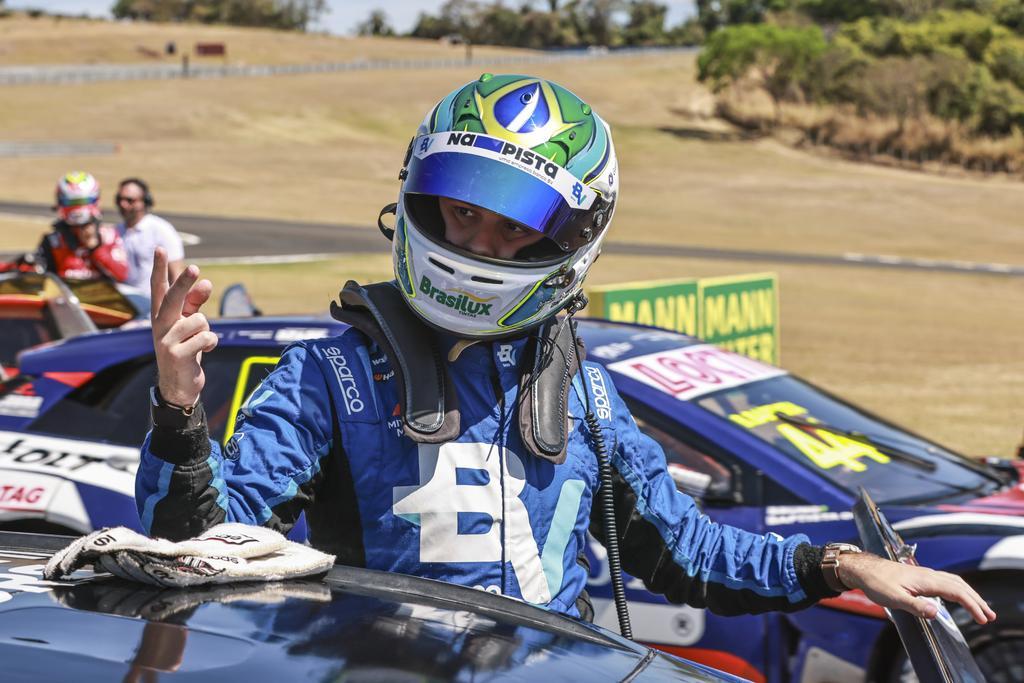 Punição tira chance de Felipe Baptista lutar por corrida de recuperação no Velocitta