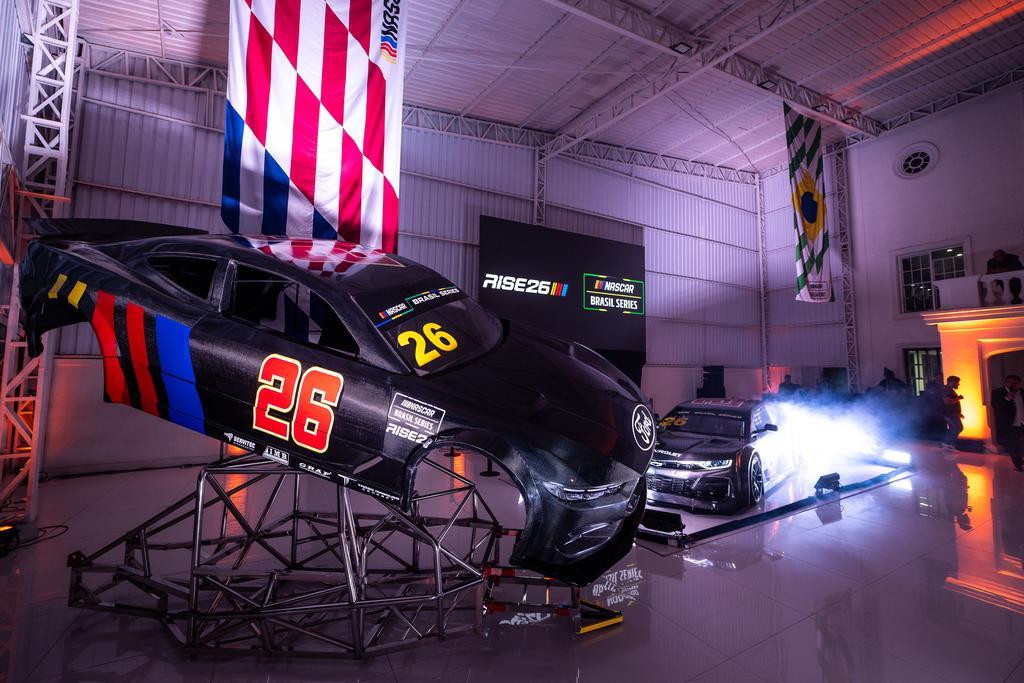Novo carro da NASCAR Brasil simboliza evolução e mentalidade de futuro
