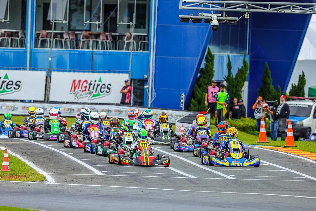 Campeonato Brasileiro de Kart da CBA encerra edição histórica e com quebra de recorde neste sábado no Beto Carrero