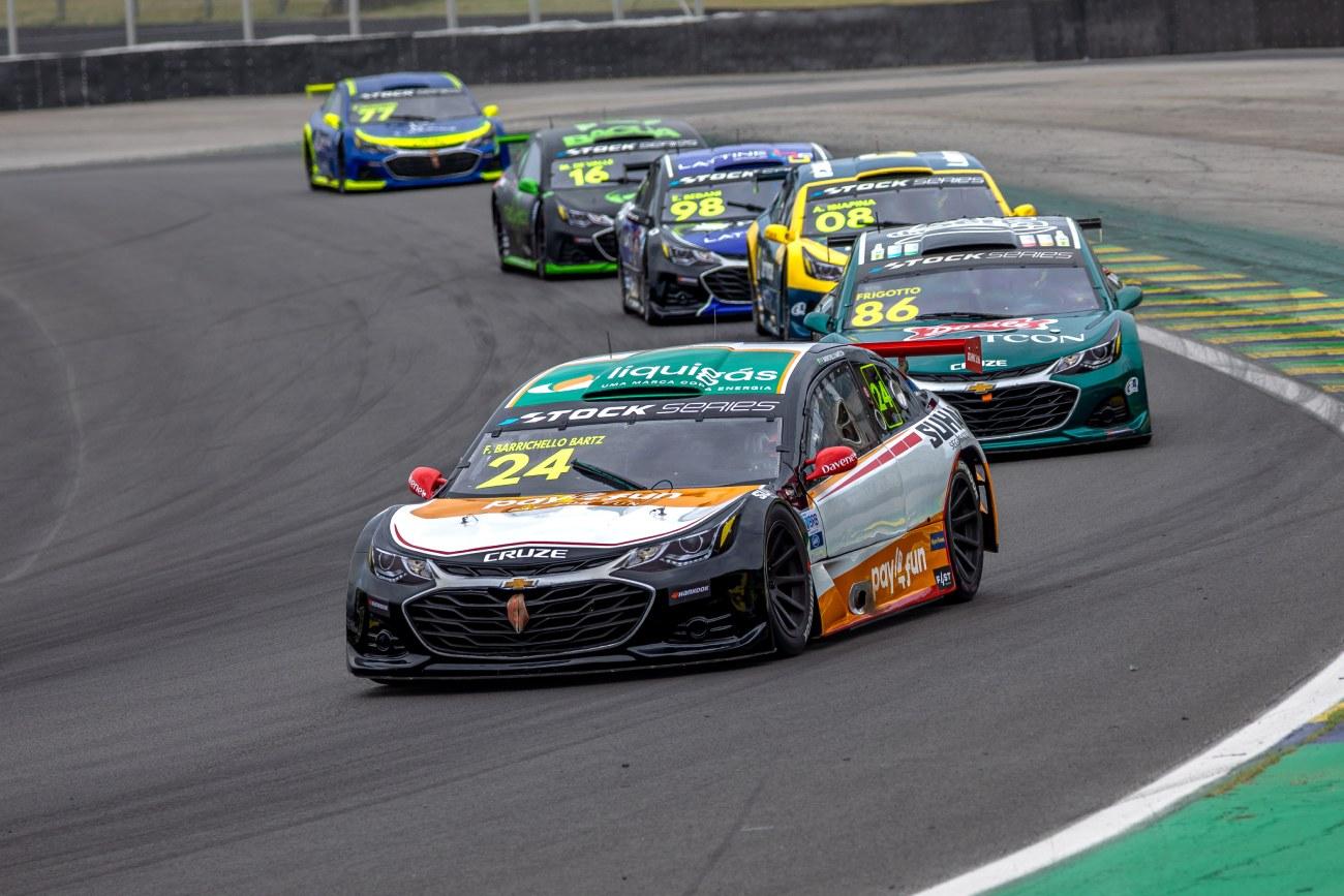 Dois pontos separam Bedani e Barrichello Bartz na decisão explosiva da Stock Light em Brasília