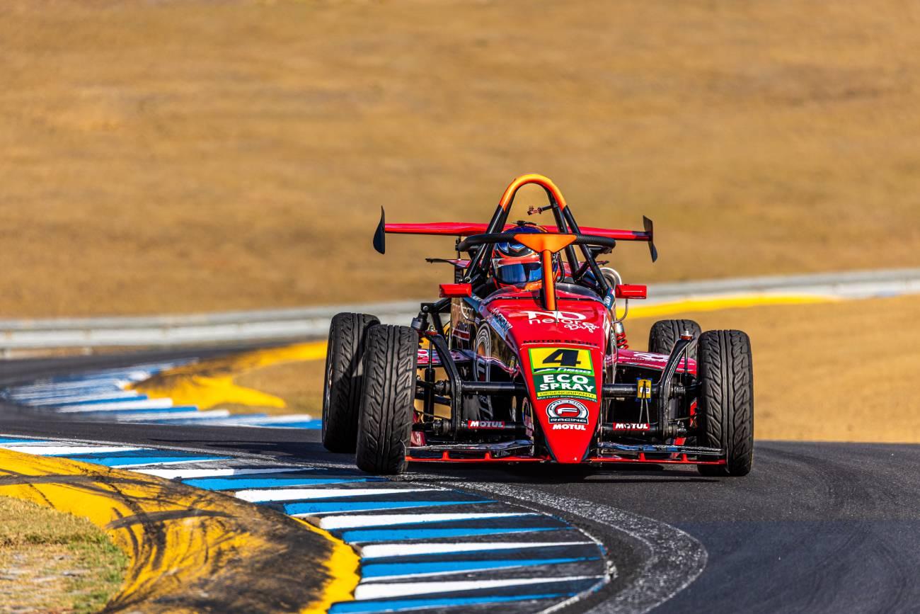 Juka Motors chega à penúltima etapa da Fórmula 1600 como ampla favorita ao título