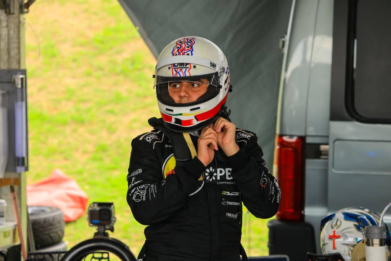 João Guimarães surpreende Scuderia Dennyon em primeiro teste com kart shifter e é convidado para projeto rumo ao Mundial de 2026