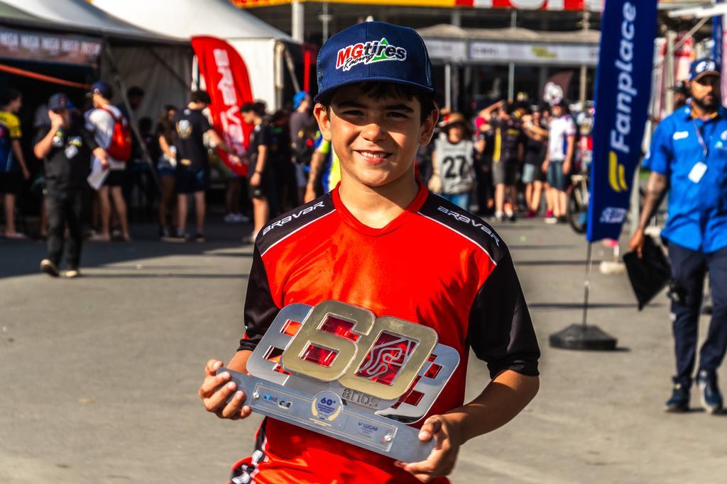 Pole position, João Pedro Sarkis liderou a Final e ficou muito próximo do título de campeão brasileiro de kart na Cadete