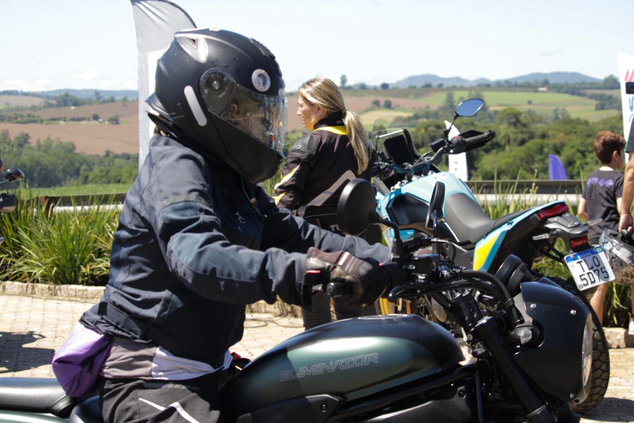 Aceleradas Experience 2026 celebra sucesso das edições motos e carros com experiências, conteúdo e testes na pista