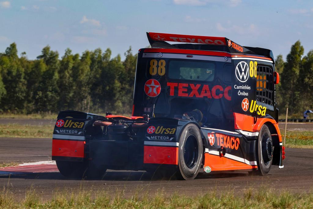 Beto Monteiro começa temporada da Copa Truck com P2 nos treinos em Campo Grande