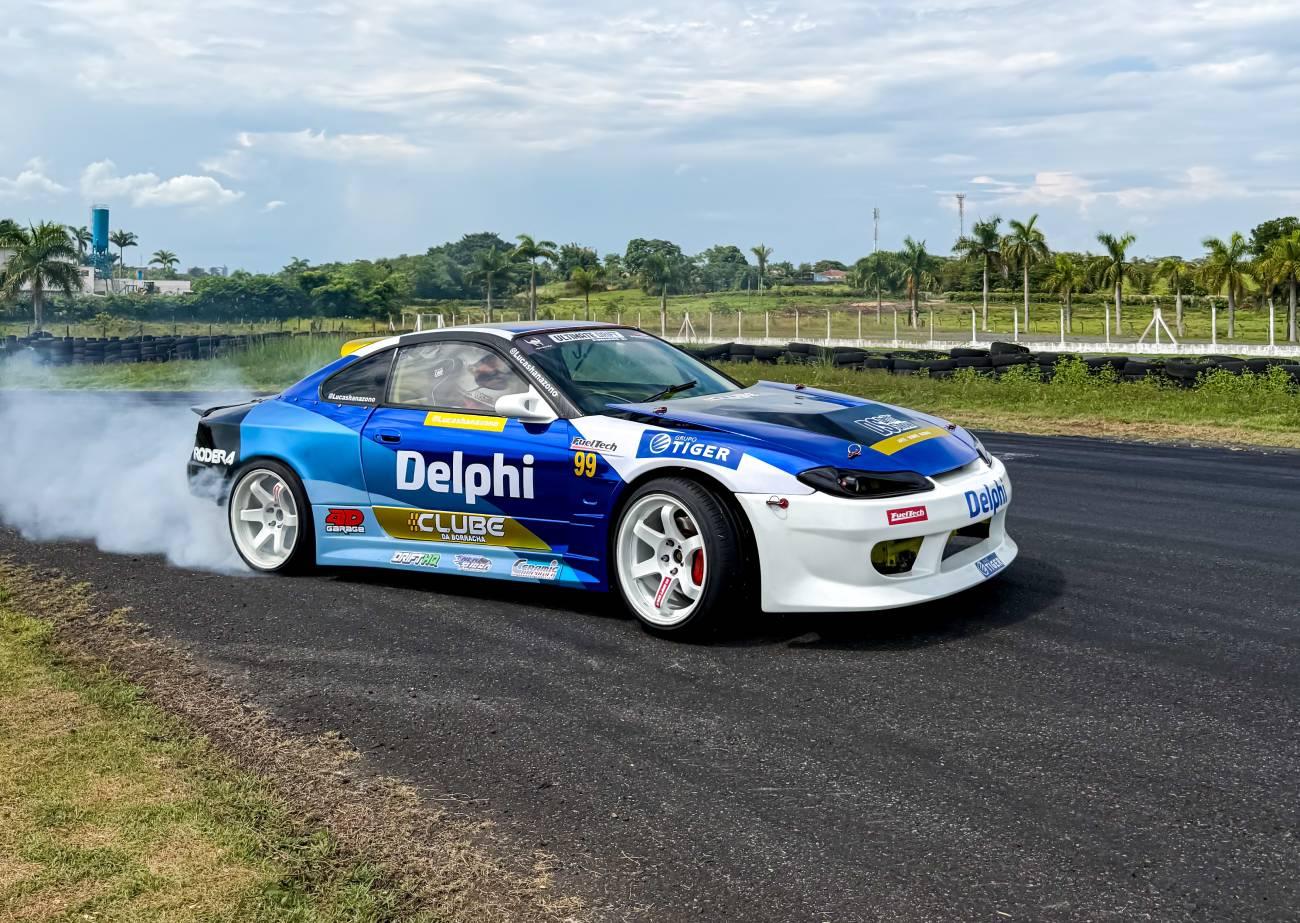 Delphi celebra parceria com a equipe Drift Show Brasil para a temporada de 2026
